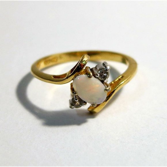 18K GE Gold Plated Ring with Opal & White Cubic Zirconia - Picture 5 of 8